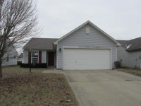 5209 Rocky Mountain Dr, Indianapolis, IN 46237 
