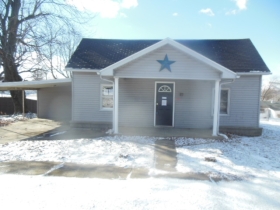 104 N Cross St, Francisco, IN 47649 