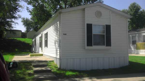 968 S 74th Ter, Kansas City, KS 66111 