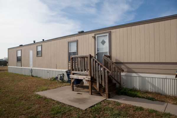 612 Mills Dr., Towanda, KS 67144 