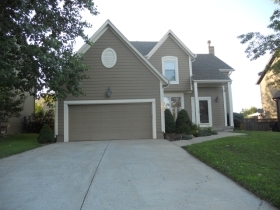 2622 W MULBERRY ST, OLATHE, KS 66061 