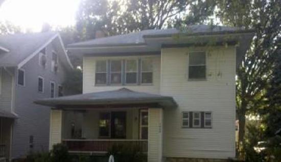 1225 Sw College Ave, Topeka, KS 66604 