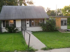 3404 SE GOLDEN AVE, TOPEKA, KS 66102 