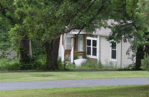 4812 OLIVE ST, Meriden, KS 66512 