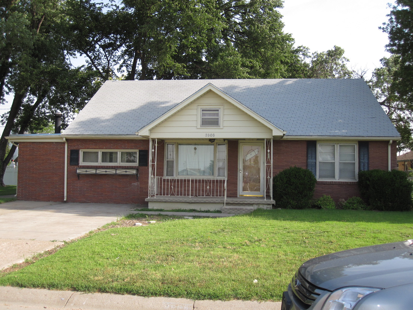 3808 Lakin St, Great Bend, KS 67530 