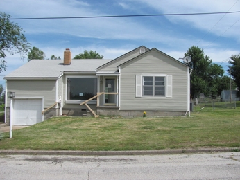 417 W 12th St, Galena, KS 66739 