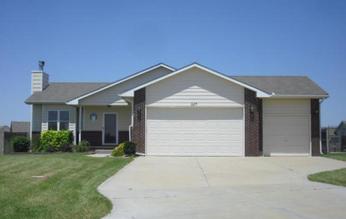 1654 W Windrose Ct, Haysville, KS 67060 