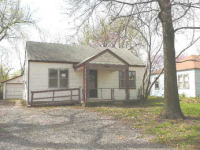 2007 SE Washington St, Topeka, KS 66607 