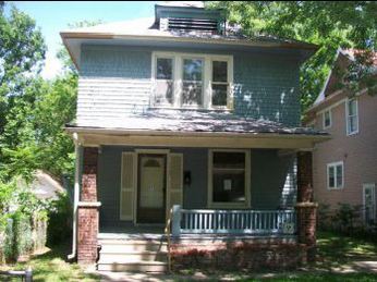 1726 SW Lane St, Topeka, KS 66604 