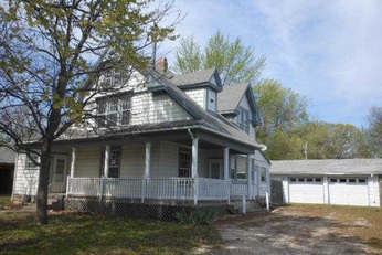 326 Market St, Osage City, KS 66523 