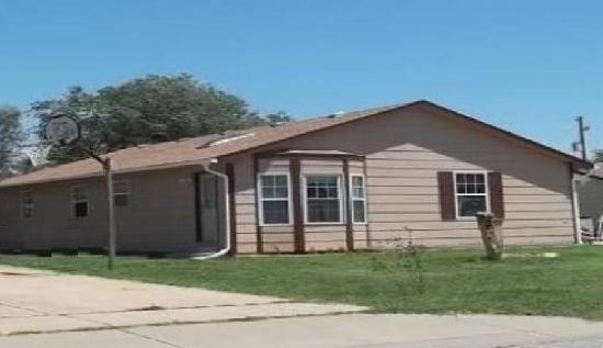 2622 West Dallas Avenue, Wichita, KS 67217 