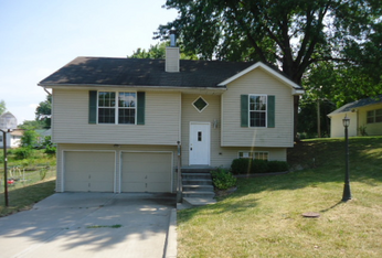 1421 Olive St, Leavenworth, KS 66048 