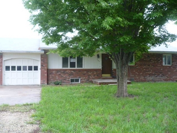 380 N Pratt St, Mount Hope, KS 67108 