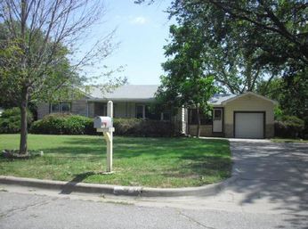 4215 West Elm Street, Wichita, KS 67212 