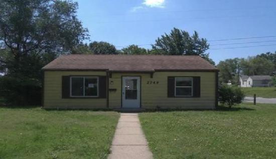 2749 S 49th St, Kansas City, KS 66106 