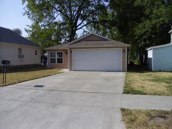 224 W 10th St, Junction City, KS 66441 