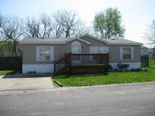 1009 WILDERNESS, Gardner, KS 66030 