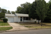 580 W 1st St, Valley Center, KS 67147 