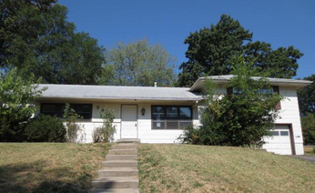 2820 S 25th St, Kansas City, KS 66106 