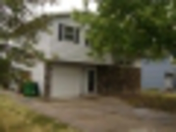 544 Hickory Ln, Valley Center, KS 67147 