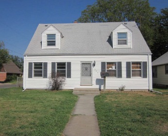 656 N Pershing St, Wichita, KS 67208 