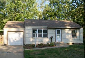 7633 Foster St, Overland Park, KS 66204 