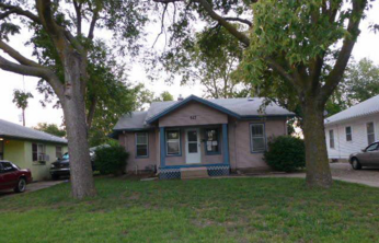517 E Wilson St, Salina, KS 67401 