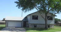 2528 N Ridgewood Ct, Wichita, KS 67220 