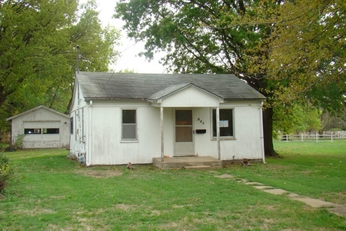 228 W Conn Street, Council Grove, KS 66846 
