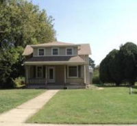 513 S Main St, Lindsborg, KS 67456 