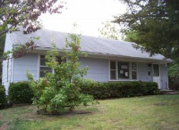 903 N 10th St, Leavenworth, KS 66048 