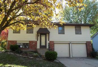 2025 E Mohawk Drive, Olathe, KS 66062 