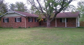 4800 N Hillcrest St, Bel Aire, KS 67220 