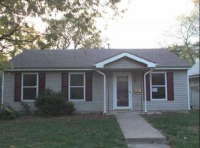 812 S Locust St, Ottawa, KS 66067 