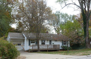 7847 Juniper Drive, Prairie Village, KS 66208 