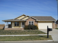 708 W 32nd Ave, Hutchinson, KS 67502 