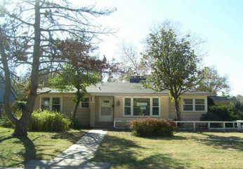 5203 Plaza Ln, Wichita, KS 67208 