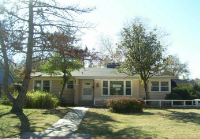 5203 Plaza Ln, Wichita, KS 67208 