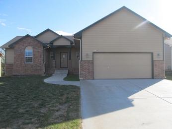 1702 S Herrington St, Wichita, KS 67207 