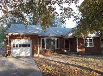 2425 S 49th Ter, Kansas City, KS 66106 