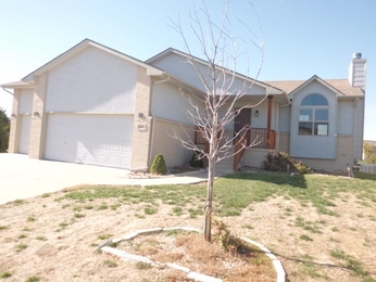 3417 N Lake Ridge St, Wichita, KS 67205 