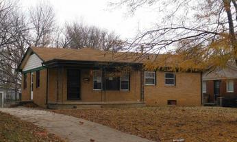 348 S Lakeview Dr, Derby, KS 67037 