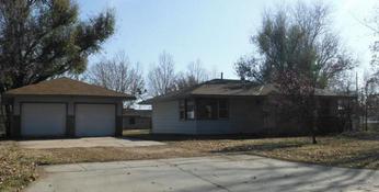 436 S Arapaho St, Wichita, KS 67209 