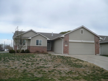 602 Allison Dr, Cheney, KS 67025 