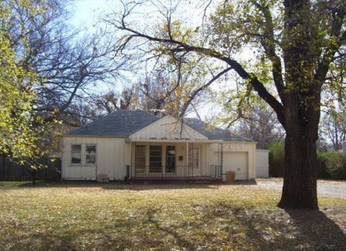 4121 E Clark St, Wichita, KS 67218 