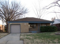1726 Fabrique St, Wichita, KS 67218 