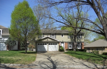 8422 W 90th, Overland Park, KS 66212 