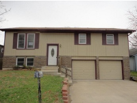 476 Blake St, Edwardsville, KS 66111 