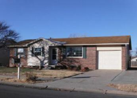 2433 N Brentwood St, Hutchinson, KS 67502 