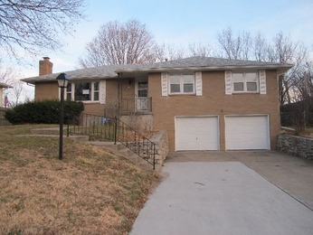 7932 Rowland Avenue, Kansas City, KS 66109 